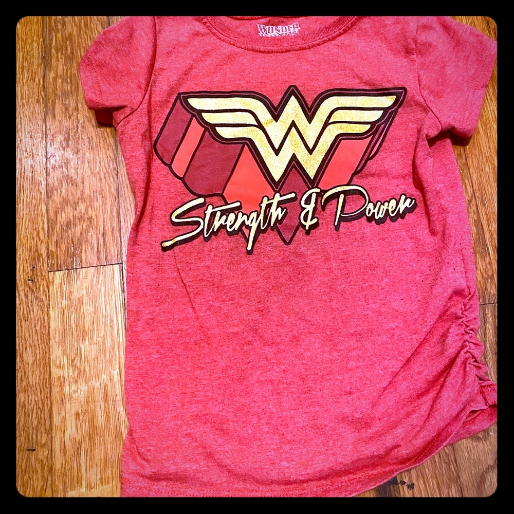 🔴🔴GIRLS WONDER WOMAN SHORT SLEEVE TEE🔴🔴 Sz 4/5
